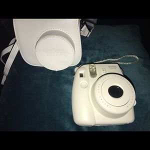 Instacart Mini 8 camera and case
